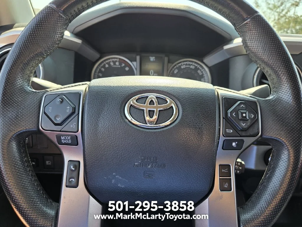 Used 2022 Gray Toyota SR5 image 22