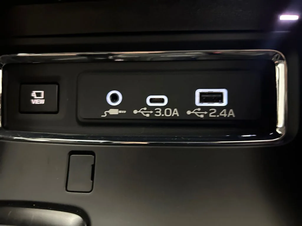 Used 2026 Blue Subaru Onyx Edition Touring image 30