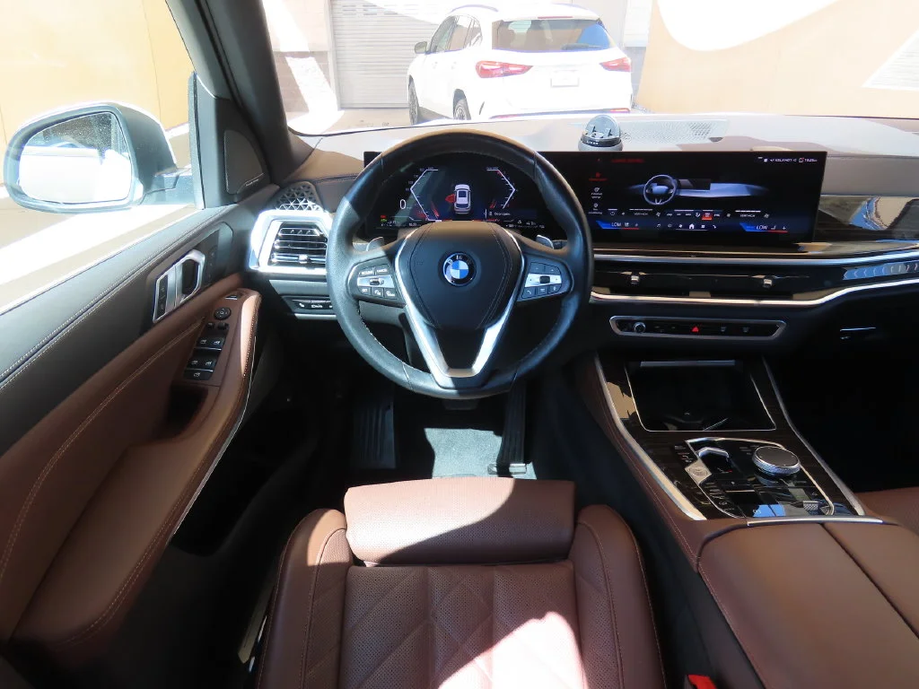 Certified Used 2024 Alpine White BMW xDrive50e image 5