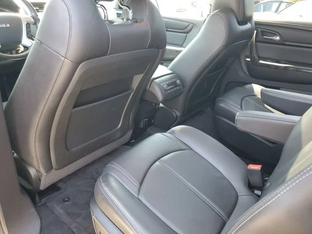 Used 2015 CARBON BLACK METALLIC GMC SLT image 23