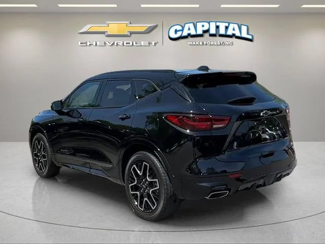 Used 2023 Black Chevrolet RS image 4