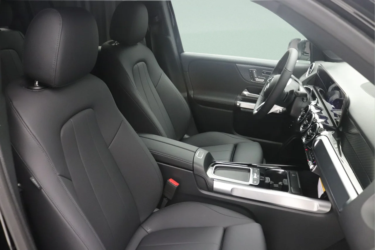 New 2026 Night Black Mercedes-Benz 250 4MATIC® image 7