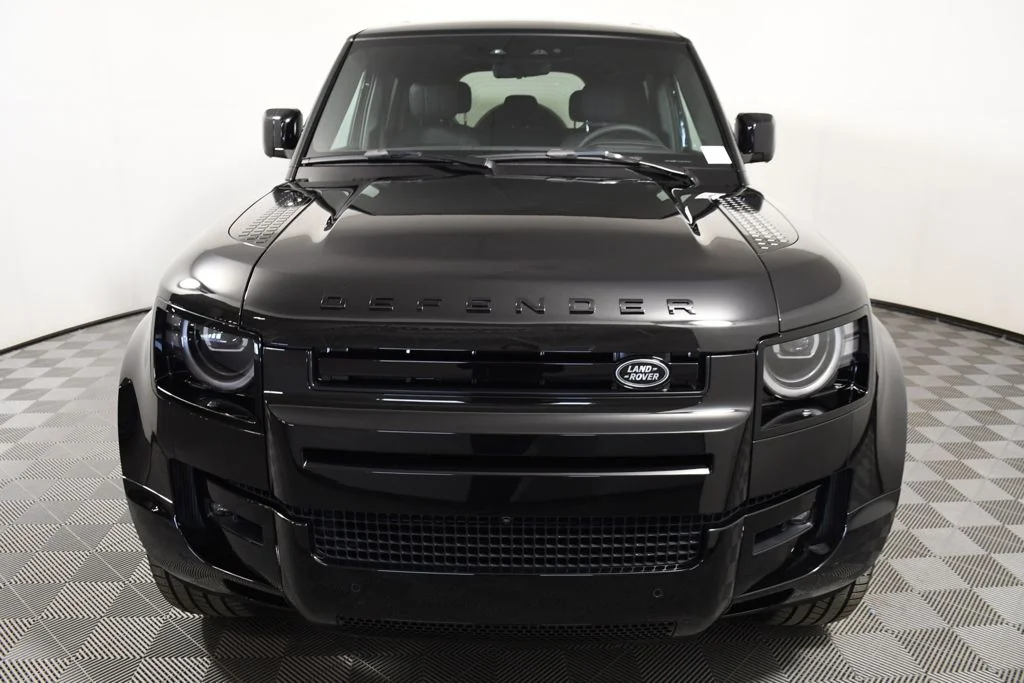 New 2026 Santorini Blk Land Rover X image 10