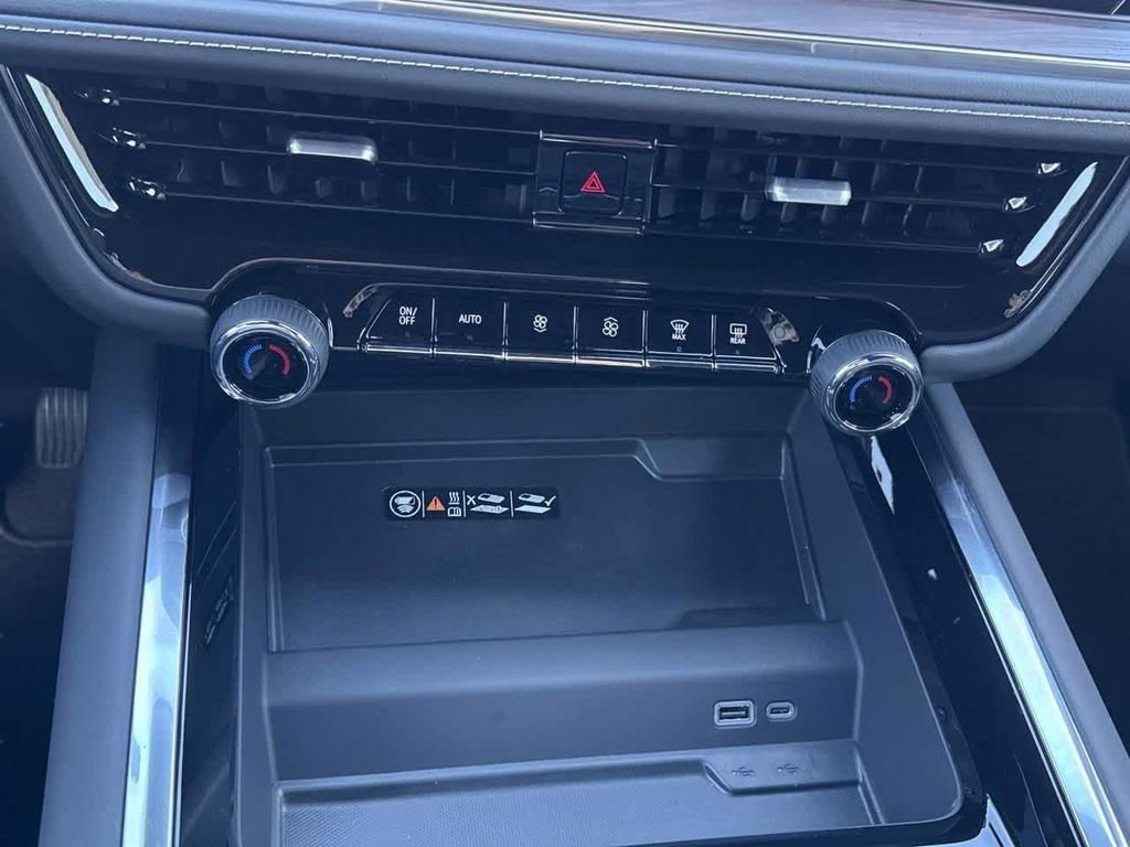 2026 Chevrolet Tahoe Premier - Photo 28