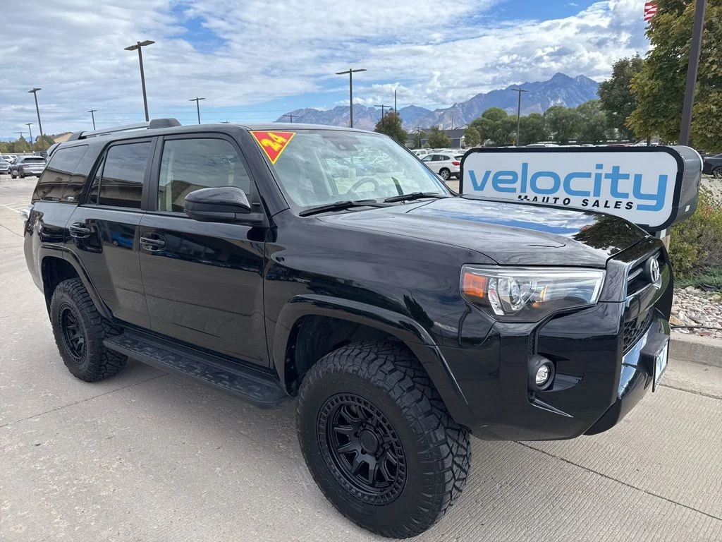 2024 Toyota 4Runner SR5 4WD V6's photo