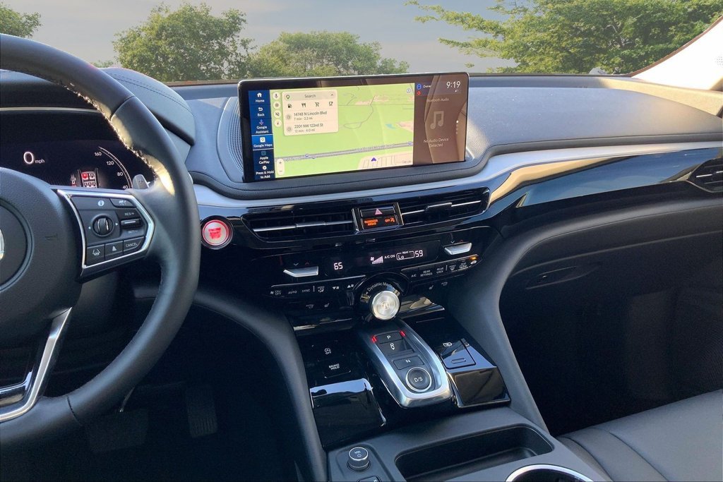 Used 2025  Acura Base image 9