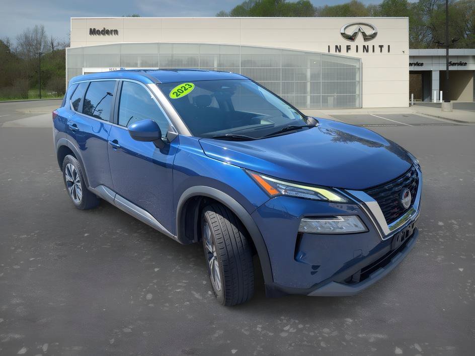 Used 2023 Caspian Blue Metallic Nissan SV image 2