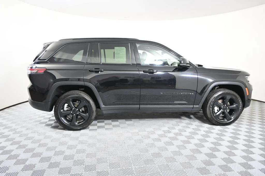 Used 2023 Black Jeep Limited image 7