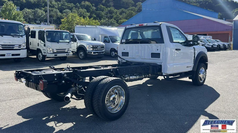 New 2026 Oxford White Ford XL image 6