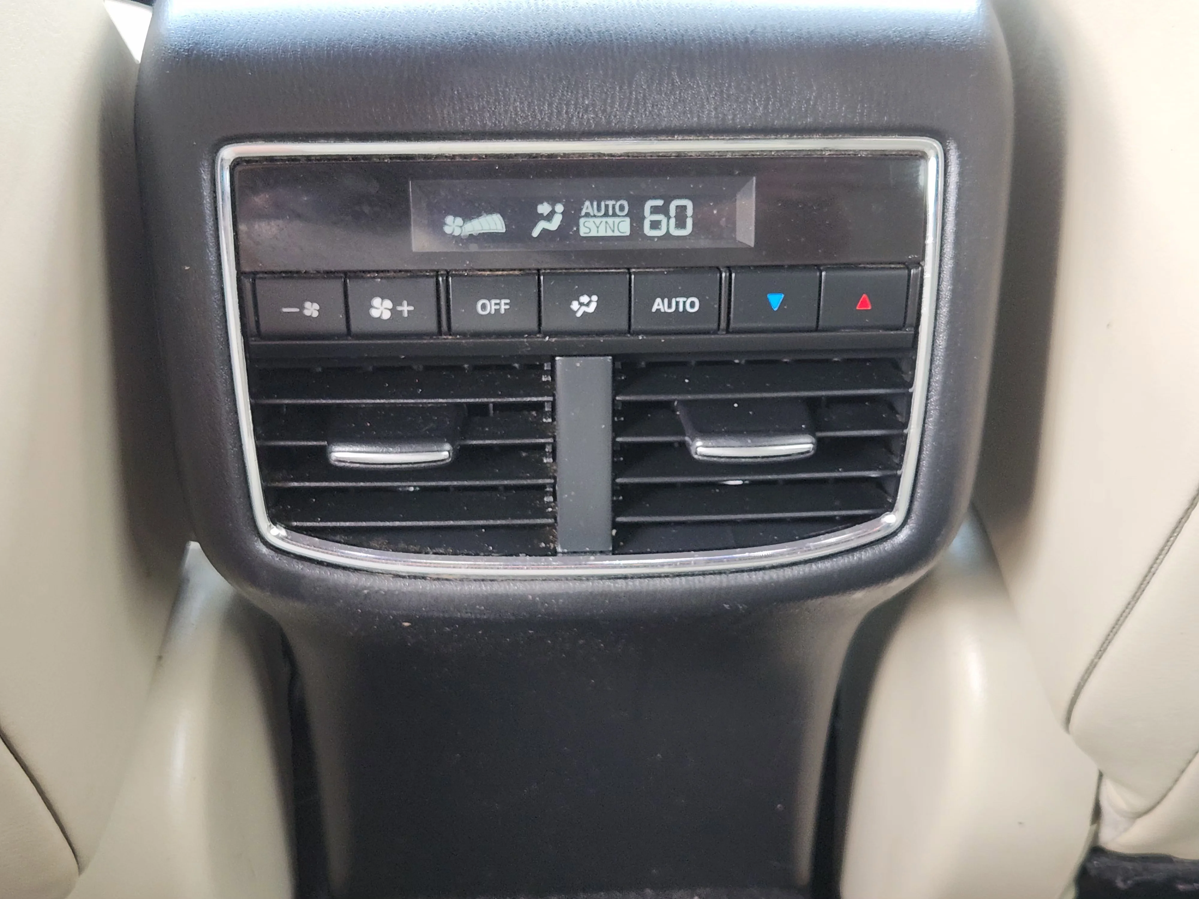 Used 2016 Soul Red Metallic Mazda Grand Touring image 32