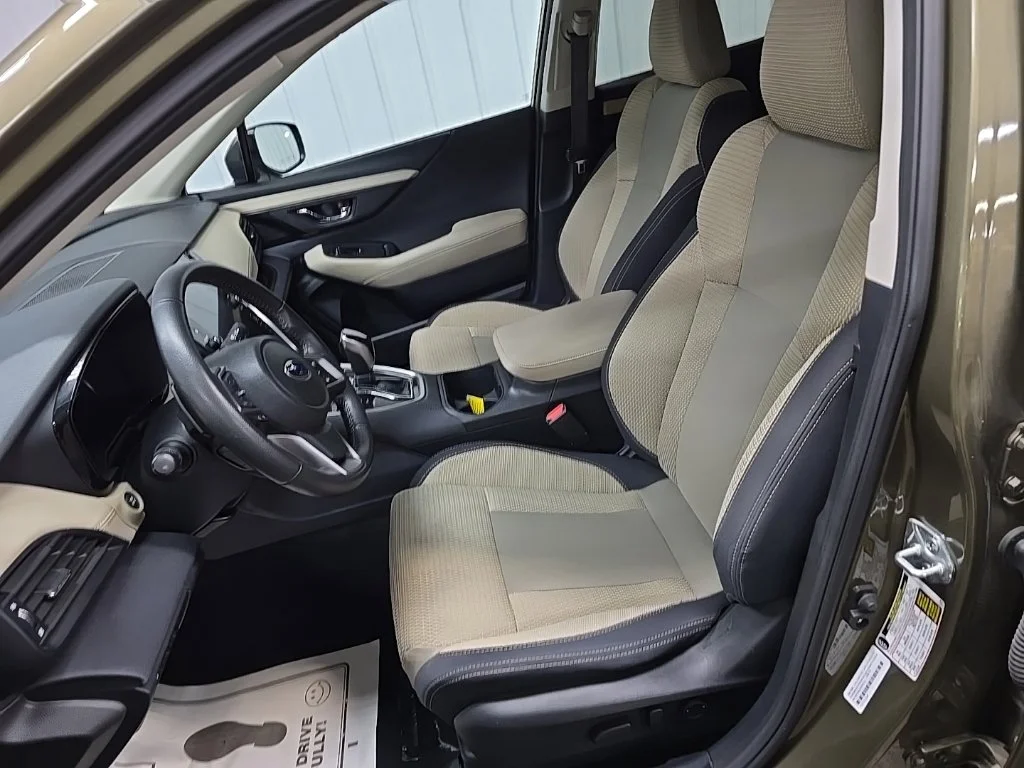 Used 2022 Green Metallic Subaru Premium image 29