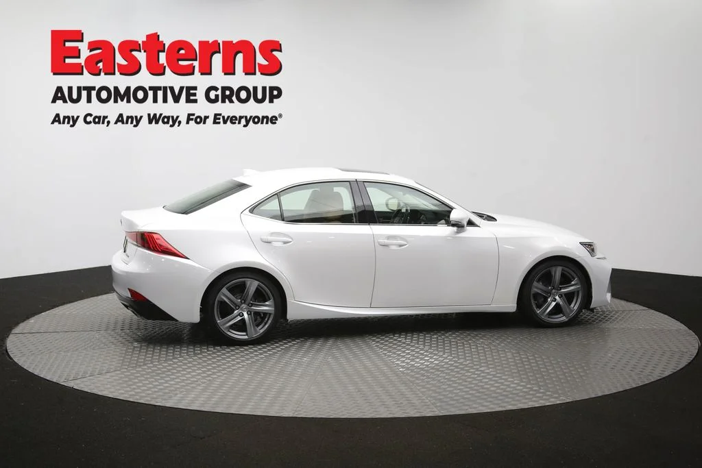 Used 2018 White Lexus 300 image 44