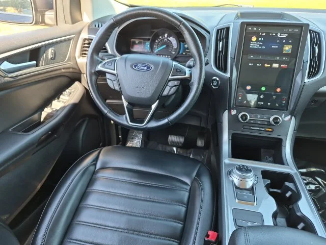 Used 2024 Gray Ford SEL image 30