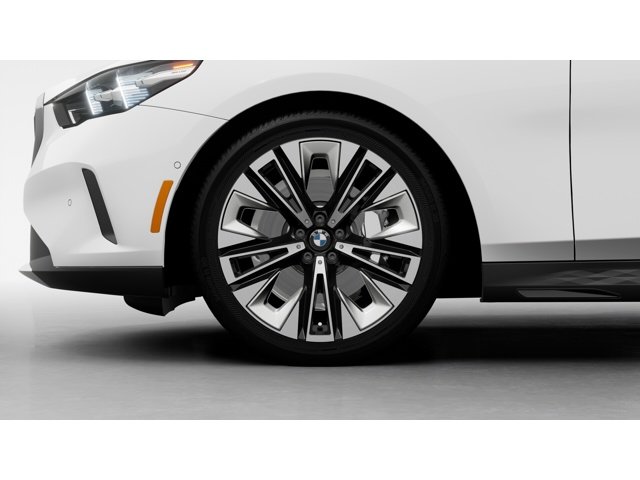 New 2027 Alpine White BMW 530i image 7