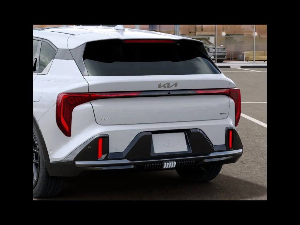 New 2027 Snow White Pearl Kia GT-Line image 64