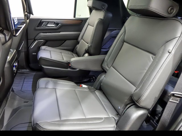 2027 GMC Yukon Denali - Photo 10