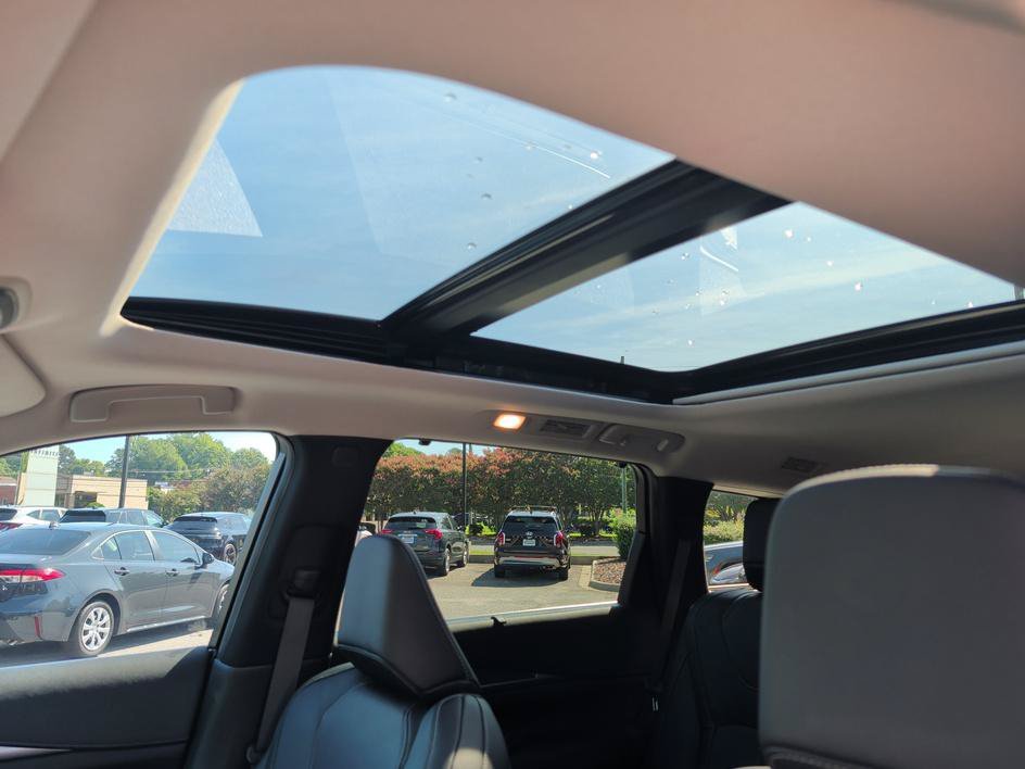 Used 2023 Graphite Shadow INFINITI LUXE image 27