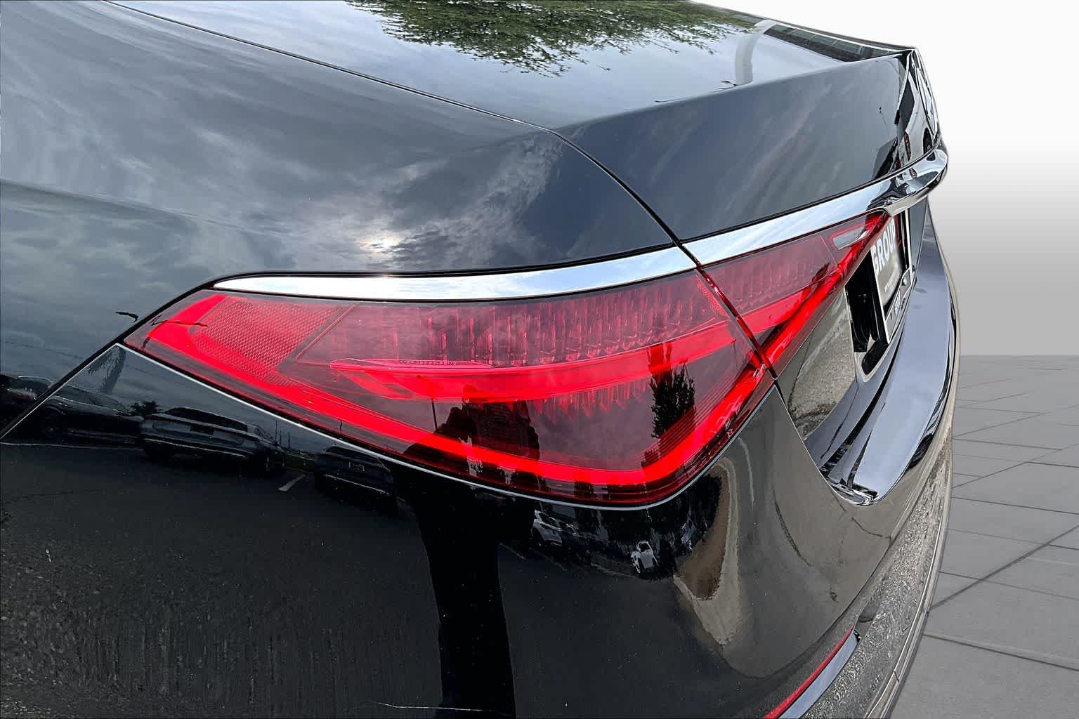 Certified Used 2025 Obsidian Black Metallic Mercedes-Benz AMG® S 63 E image 28