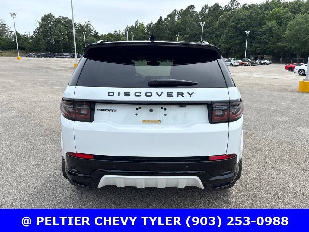 Used 2025  Land Rover Dynamic SE image 6