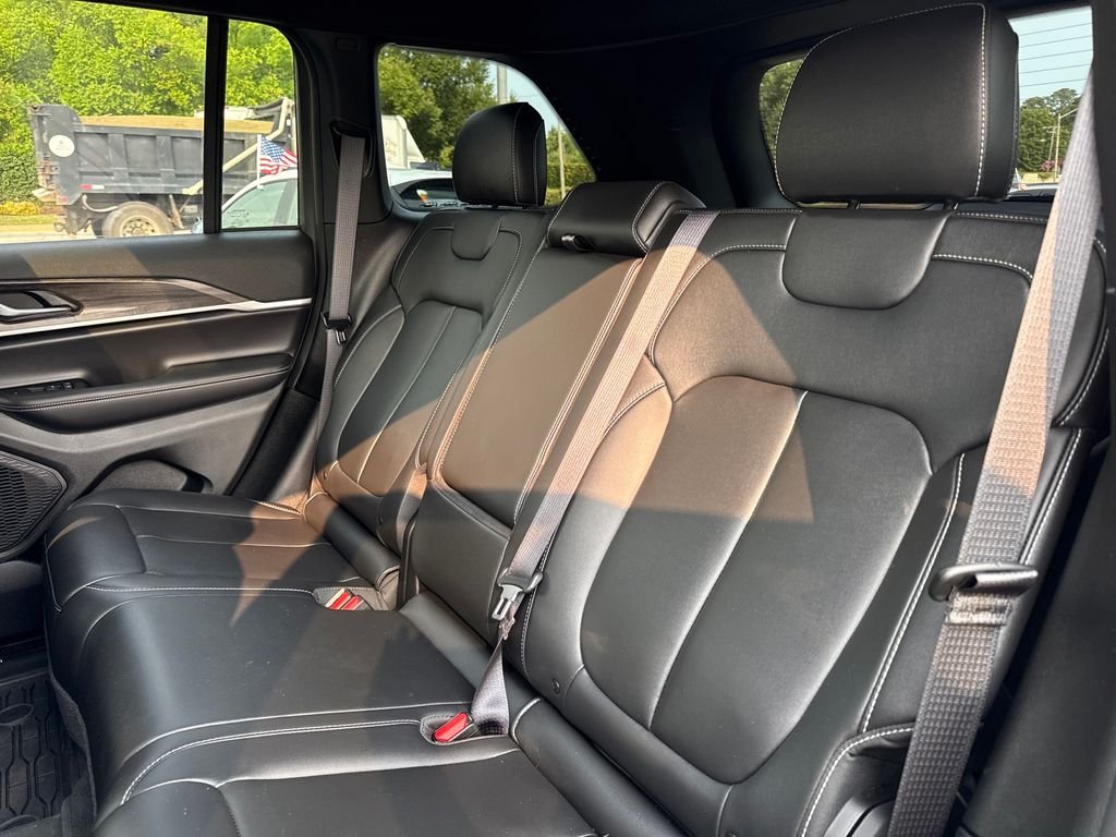 Used 2025 Gray Jeep Limited image 22