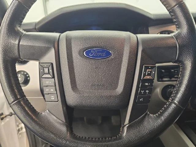 Used 2016 White Platinum Clearcoat Metallic Ford King Ranch image 34