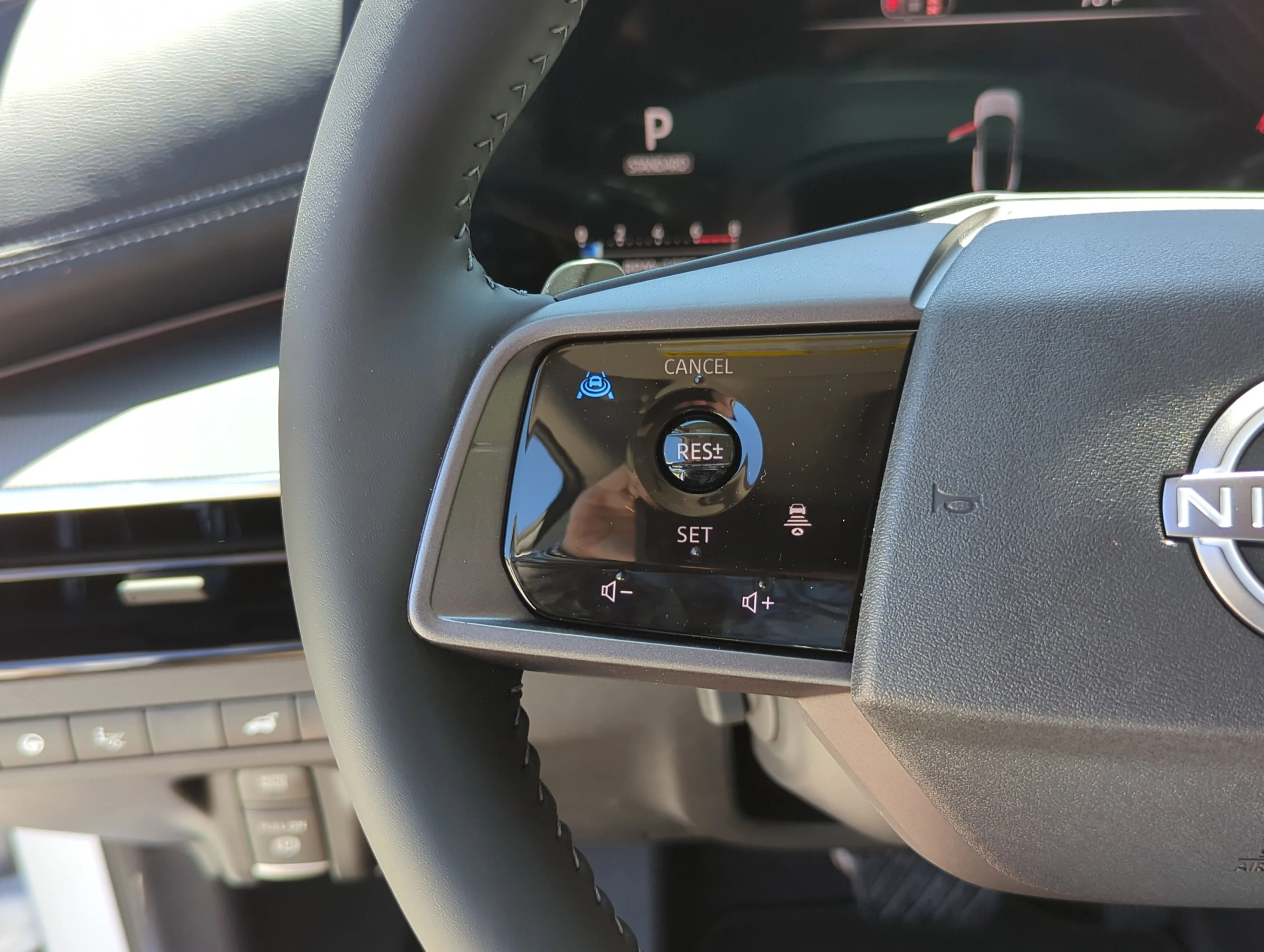 New 2026 Everest White Pearl TriCoat Nissan Platinum image 31