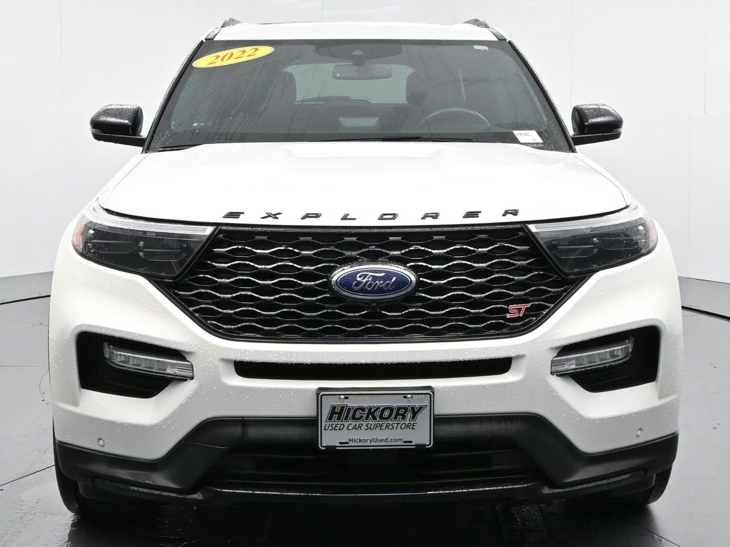 Used 2022 Star White Metallic Tri-Coat Ford ST image 2