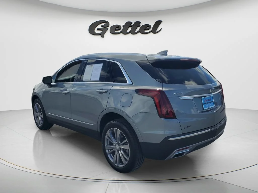 Used 2023 ARGENT SILVER METALLIC Cadillac FWD Premium Luxury image 7