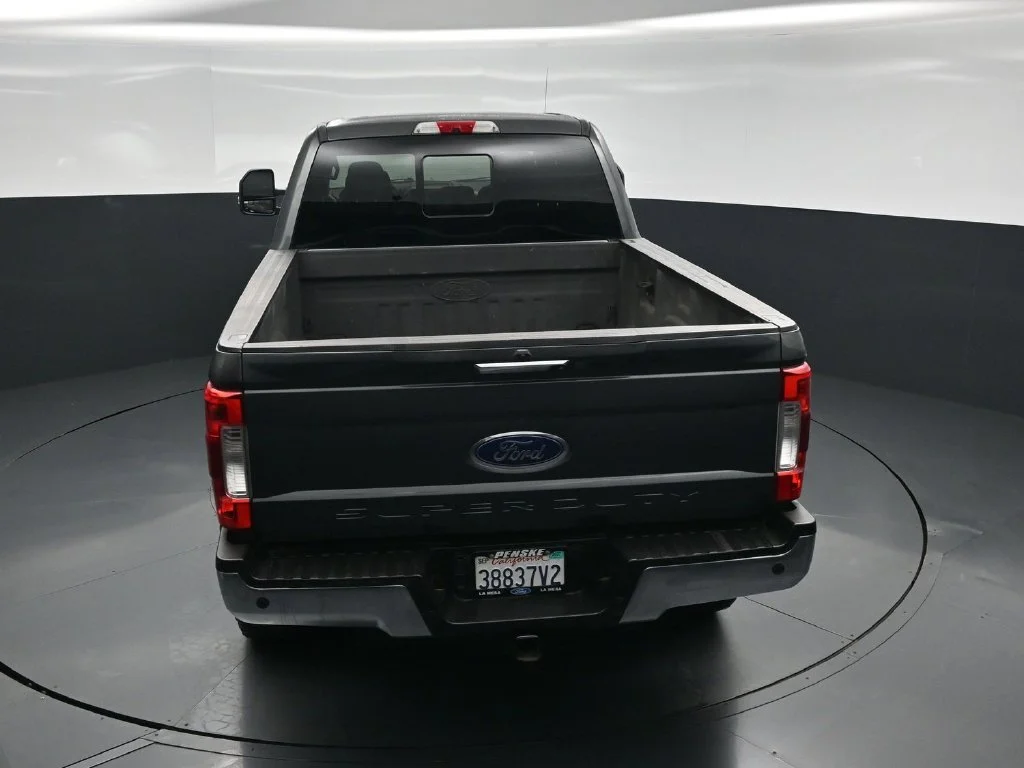 Used 2019 Gray Ford XLT image 35