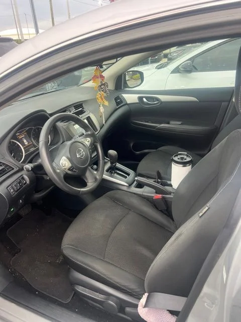 Used 2019 Silver Nissan S image 4