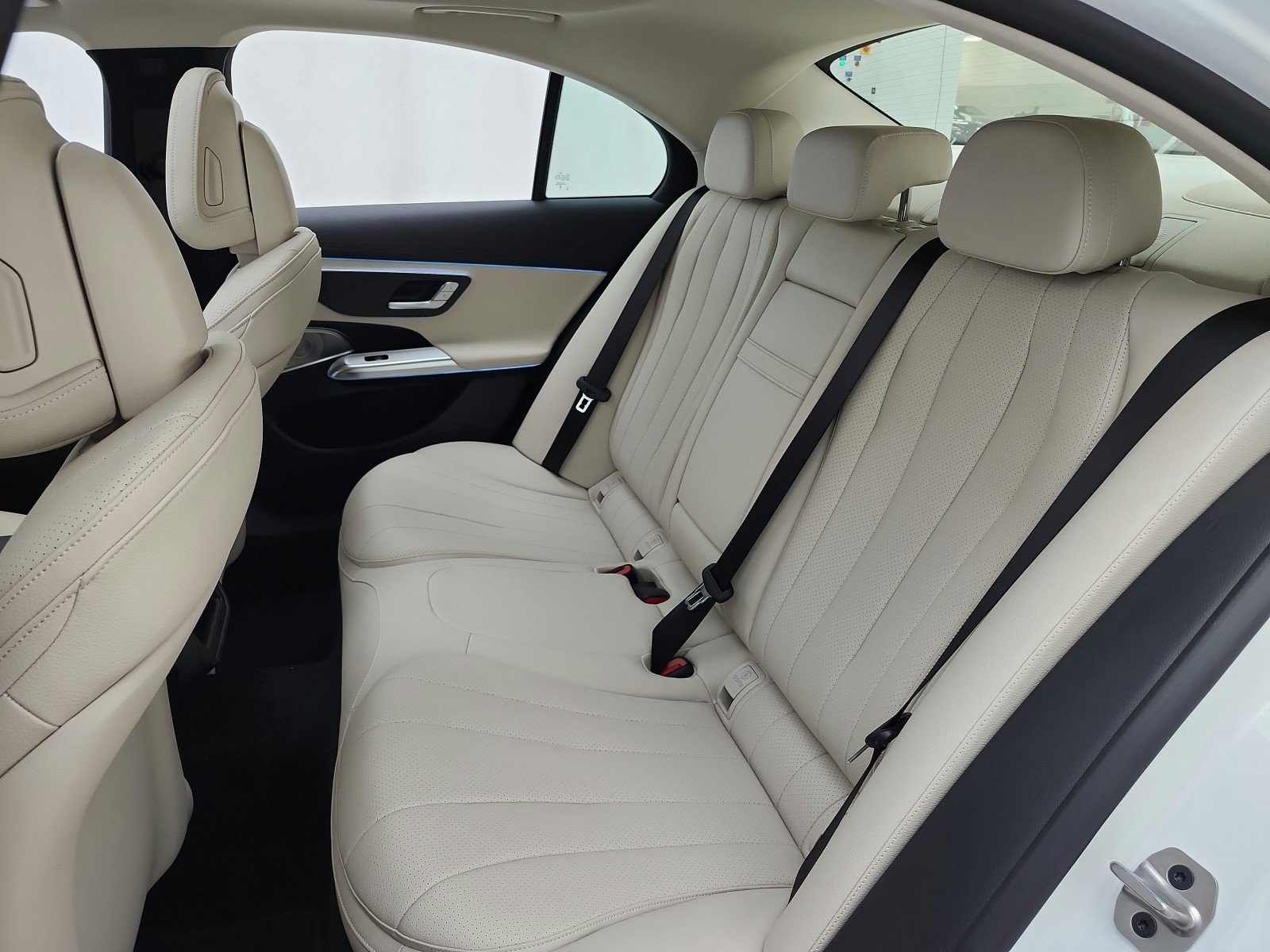 New 2027 Polar White Mercedes-Benz E 350 RWD Sedan image 32