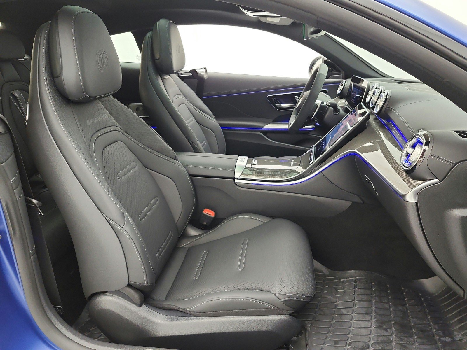 New 2026 MANUFAKTUR Starling Blue Magno Mercedes-Benz AMG® CLE 53 4MATIC+ Coupe image 15