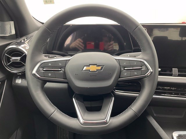 New 2026 Mosaic Black Metallic Chevrolet LT image 15