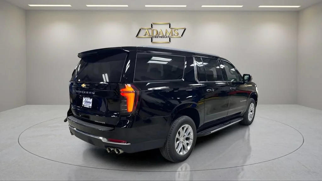 2026 Chevrolet Suburban Premier - Photo 8
