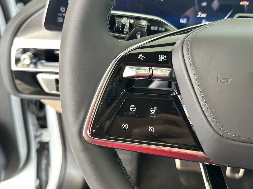 2026 Cadillac LYRIQ Signature Sport - Photo 17