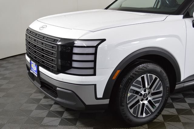 New 2026 White Hyundai SEL 8P image 2