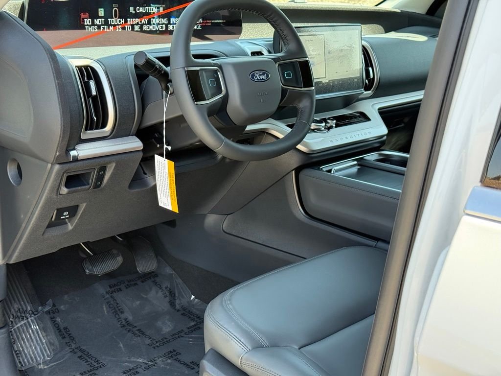 New 2026 Oxford White Ford MAX Active image 6