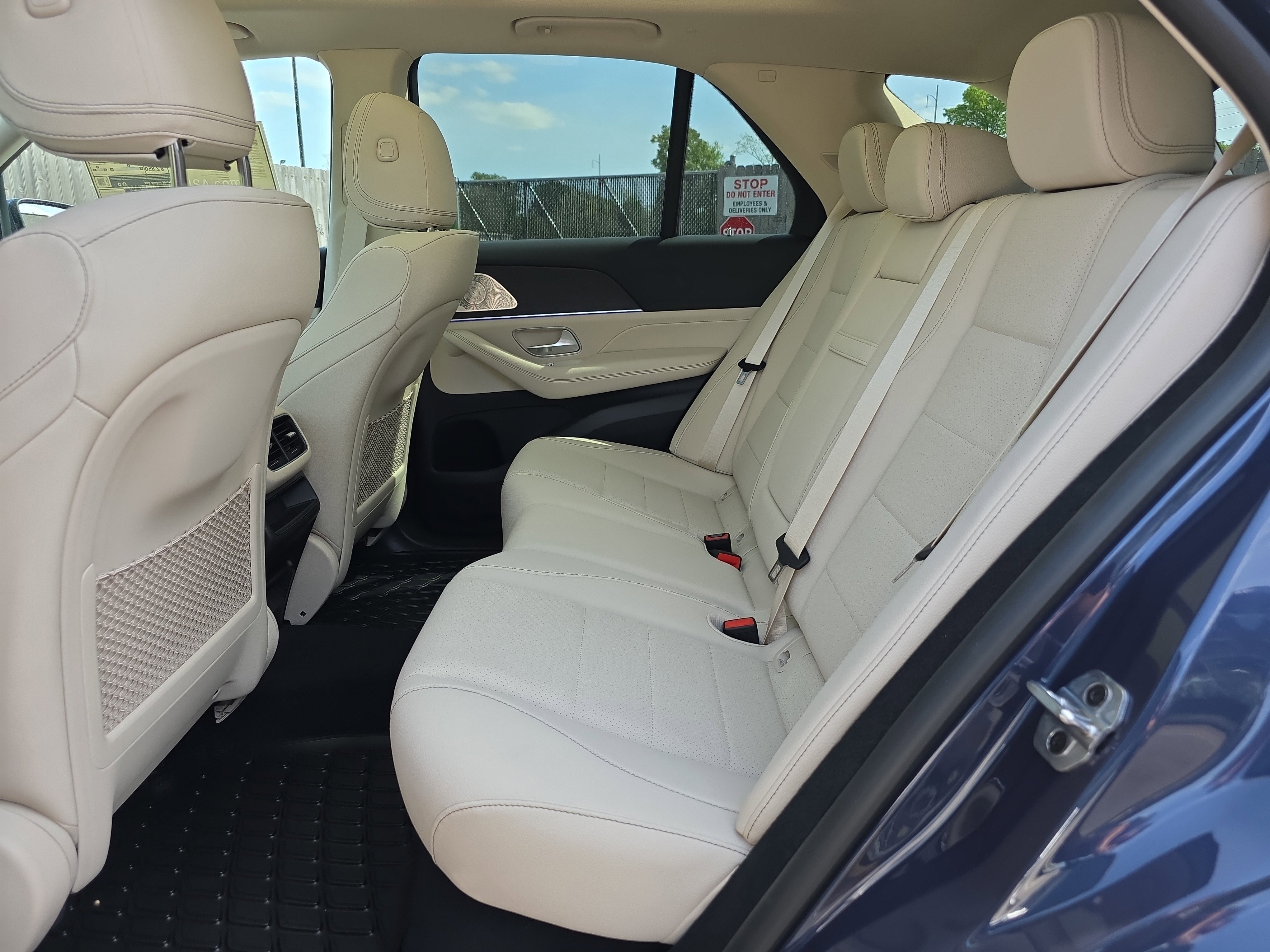 New 2026 Twilight Blue Metallic Mercedes-Benz GLE 350 image 40