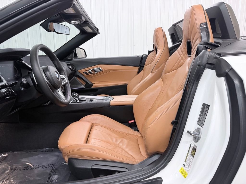 Used 2020 White BMW sDrive M40i image 31