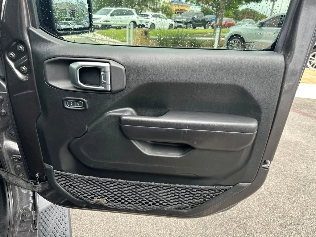 Used 2020 Gray Jeep Unlimited Sport S image 33