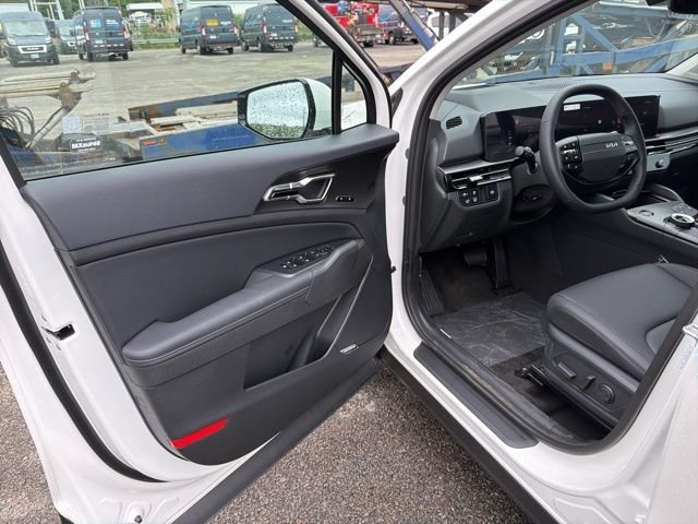 New 2026 Snow White Pearl Kia SX Prestige image 11