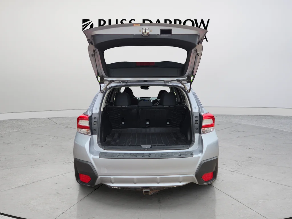 Used 2019 Silver Subaru 2.0i Premium image 26
