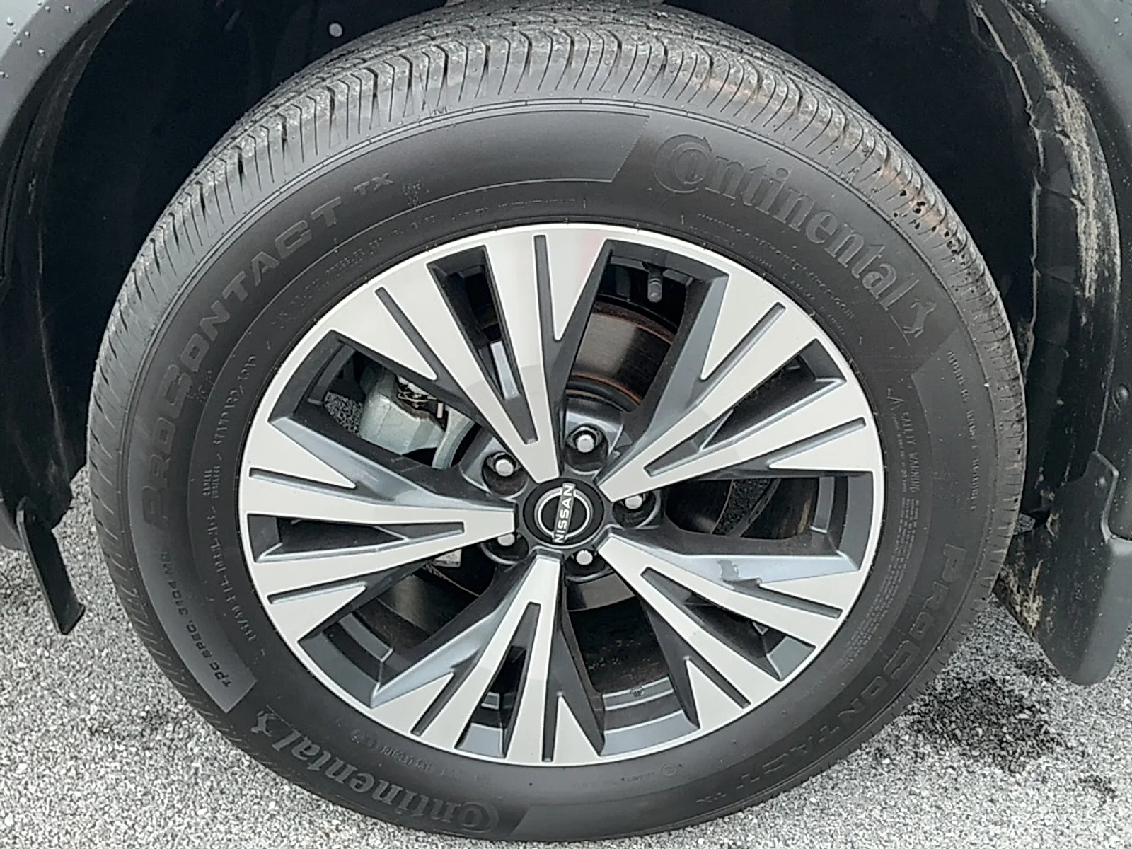 Used 2023 Super Black Nissan SV Intelligent AWD image 5
