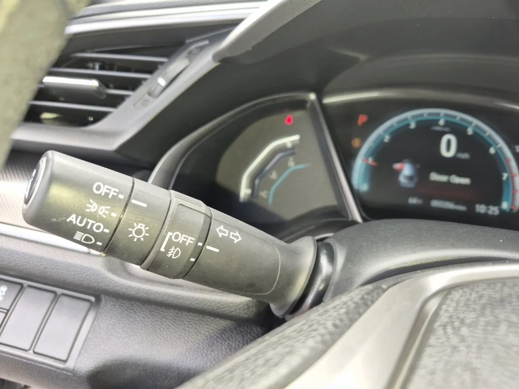 Used 2018 Silver Honda EX image 20