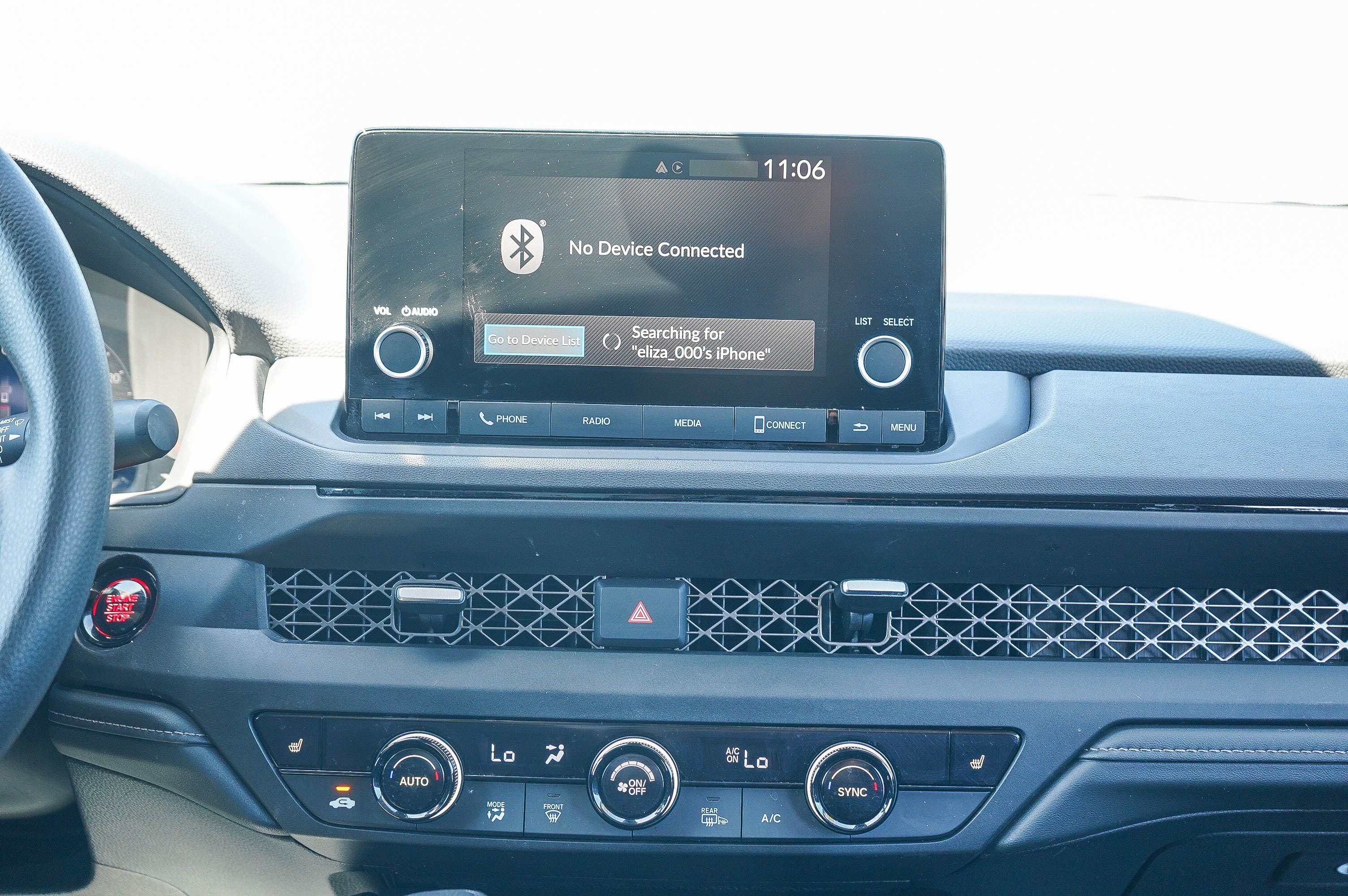 Used 2025 Meteorite Gray Metallic Honda SE image 14