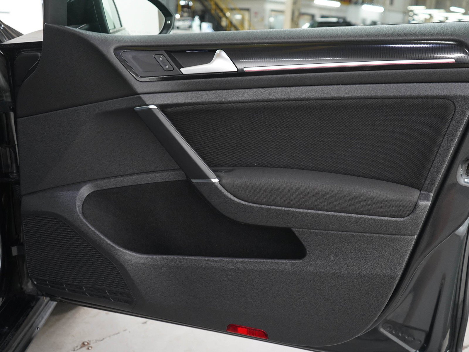 Used 2017 Deep Black Pearl Volkswagen S image 9