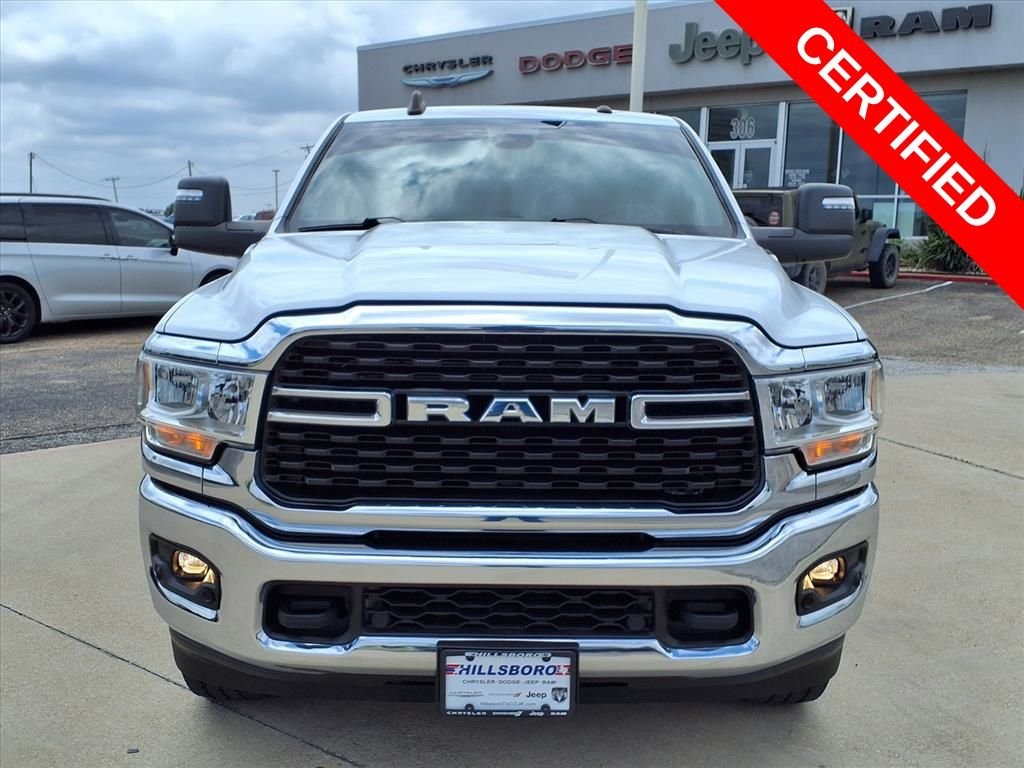 3C6UR5DL4RG227345