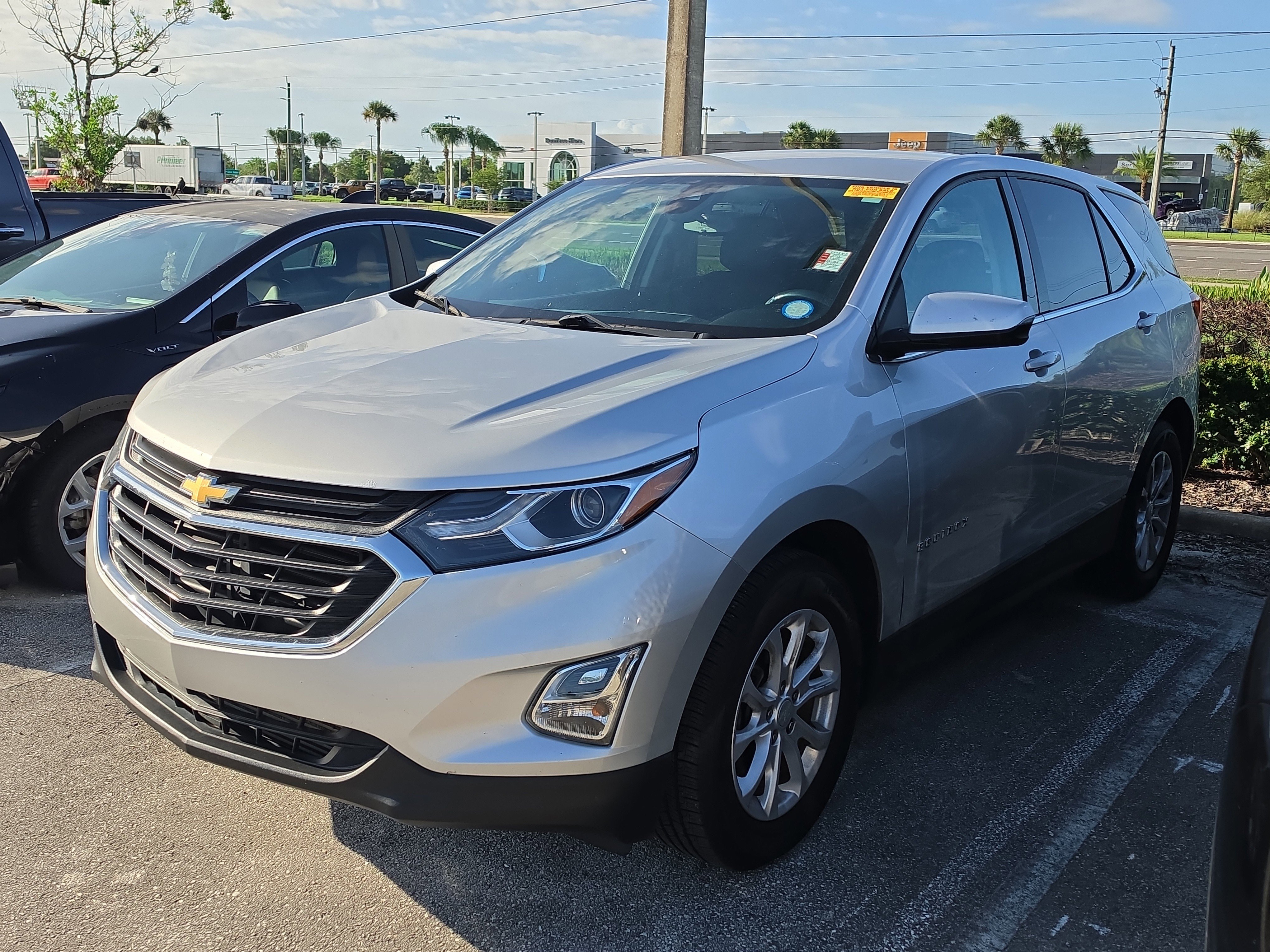 Used 2019 SILVER ICE METALLIC Chevrolet LT image 4