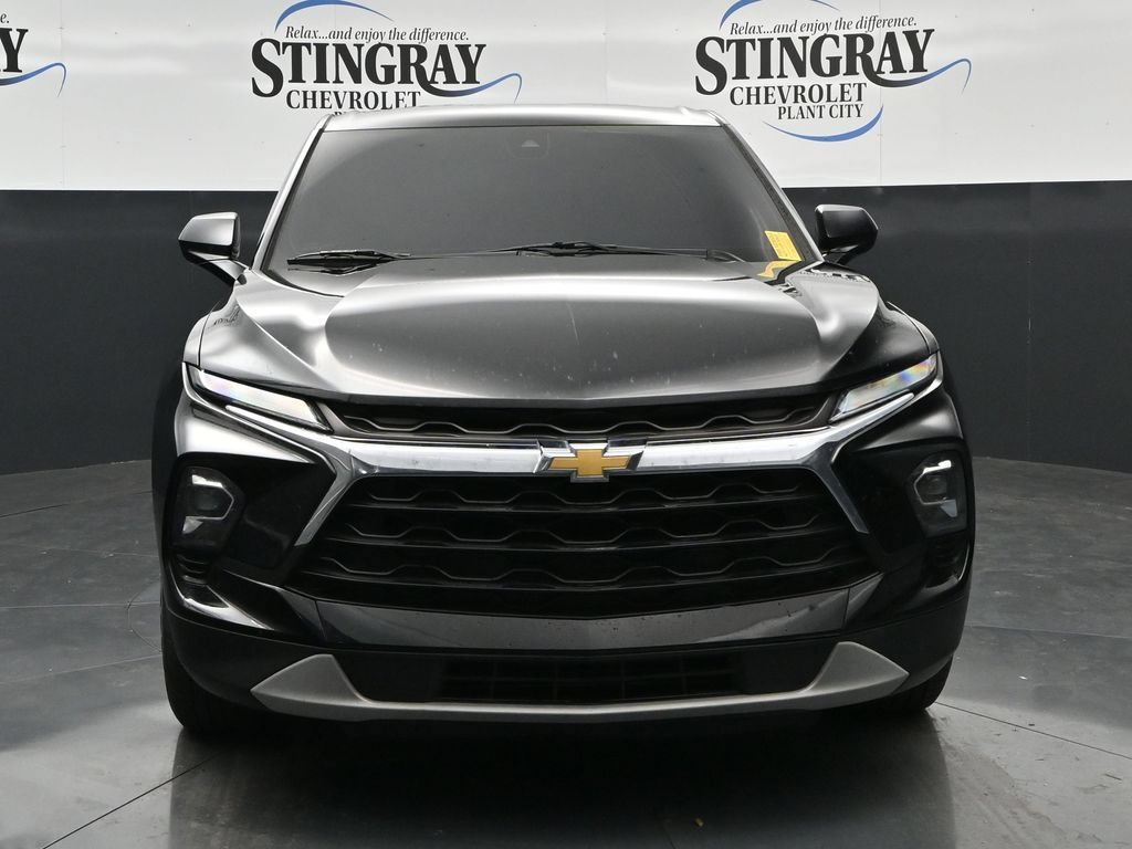 Used 2023 Black Chevrolet 2LT image 2