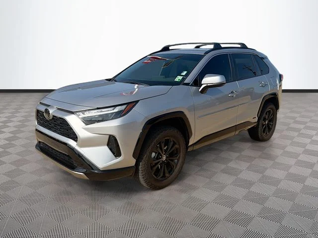 Used 2025 Silver Toyota SE image 3